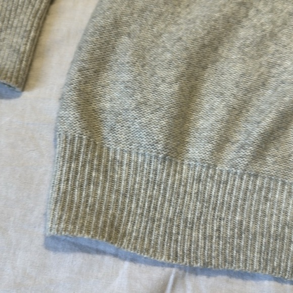Joie Gray  Hooded Sweater Medium - Picture 4 of 7